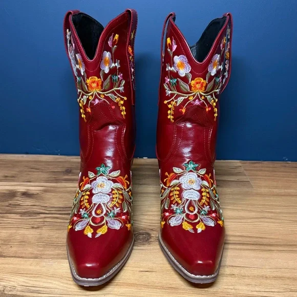 Red Embroidered Women's Floral Cowboy Boots - Picture 2 of 5